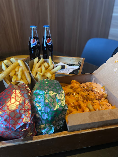 real burger - Saudi Arabia|Tabuk 47911|Centria Mall،|Al Imam Turki Ibn Abdullah Rd
