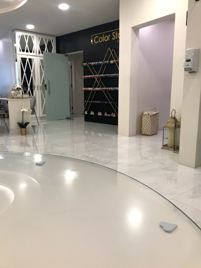 Fitness Lounge Gym & Nail Spa - Saudi Arabia|Saihat 32451|Al Ghadir|Khaleej Rd